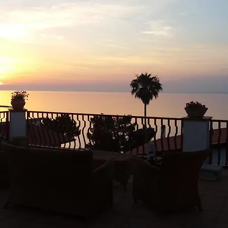 Сasa de vacaciones Attico Sul Mare Briatico